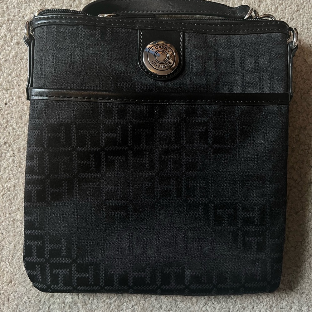 Tommy Hilfiger cross body
